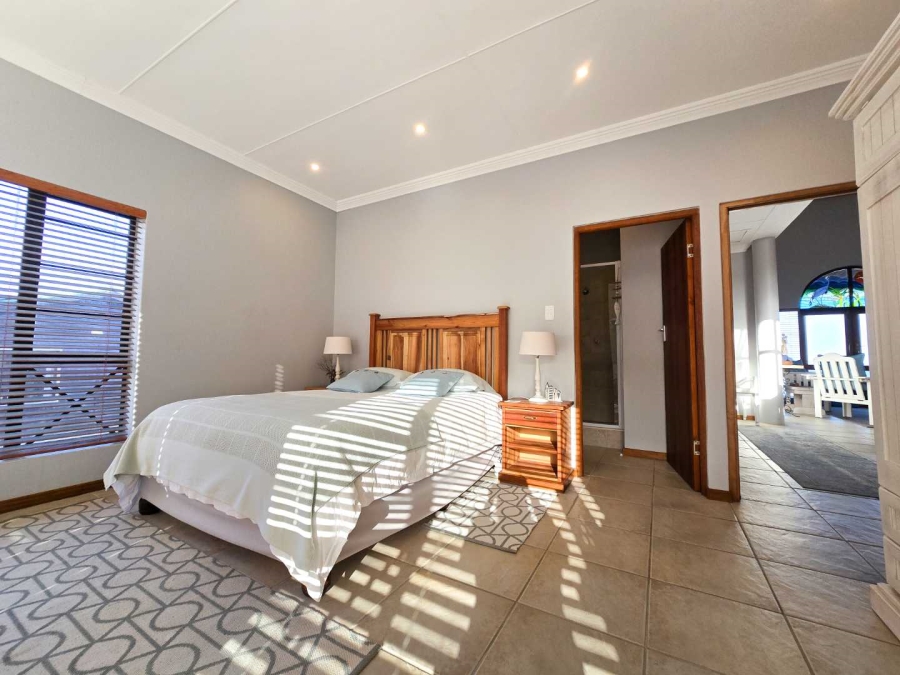 4 Bedroom Property for Sale in Jongensfontein Western Cape